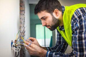 imgi_51_electrician-connecting-wires