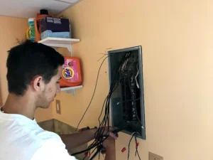 adelhomesecuritylightinstall